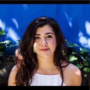 Meet your Posher, Ana